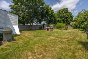 291 Maple Ave, Barrington, RI 02806 - Photo 17