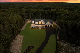 35 Beech Crest Rd, East Greenwich, RI 02818 - Photo 3