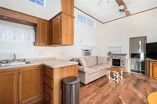 443 Dyer Ave, Cranston, RI 02920 - Photo 9