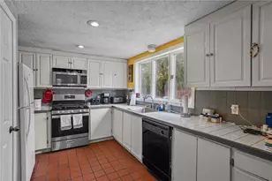 980 Plainfield Pike, Coventry, RI 02827 - Photo 31