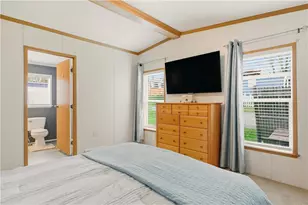 52 Bradley Terrace, Portsmouth, RI 02871 - Photo 29