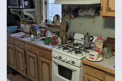 85 Hospital Road, East Providence, RI 02915 - Photo 7