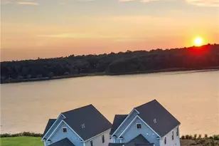 132 E Pt Dr, East Providence, RI 02916 - Photo 1