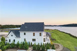 132 E Pt Dr, East Providence, RI 02916 - Photo 33