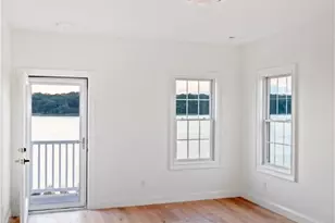 132 E Pt Dr, East Providence, RI 02916 - Photo 19