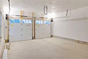 132 E Pt Dr, East Providence, RI 02916 - Photo 13