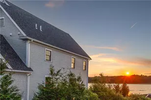 132 E Pt Dr, East Providence, RI 02916 - Photo 5