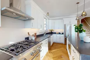 132 E Pt Dr, East Providence, RI 02916 - Photo 15