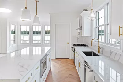 132 East Point Drive, East Providence, RI 02916 - Photo 9