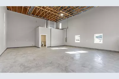 300 Coddington Highway #211, Middletown, RI 02842 - Photo 23