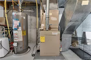 95 Crickett Cir, East Greenwich, RI 02818 - Photo 29