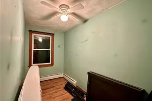 44 Beatrice Ave, Warwick, RI 02889 - Photo 5