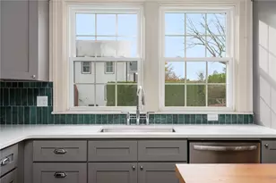 296 Cole Ave, Providence, RI 02906 - Photo 15