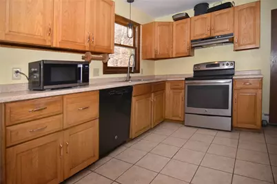 153 Fairview Avenue, Hopkinton, RI 02832 - Photo 3