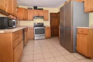 153 Fairview Ave, Hopkinton, RI 02832 - Photo 5