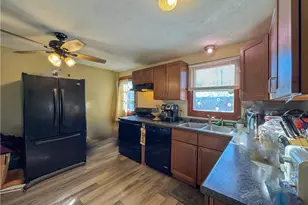 325 Washington St, West Warwick, RI 02893 - Photo 7