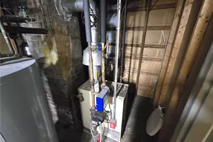 458 Prospect St, Woonsocket, RI 02895 - Photo 27