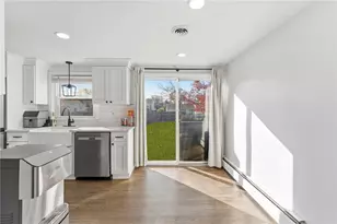 85 Union Ave, Warwick, RI 02889 - Photo 11