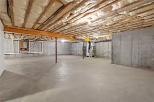 5 W Glen Ln, West Warwick, RI 02893 - Photo 35