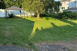 92 Old Oak Ave, Cranston, RI 02920 - Photo 23