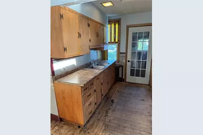 92 Old Oak Avenue, Cranston, RI 02920 - Photo 9