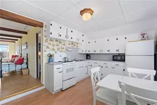 15 Cedar Ave, Portsmouth, RI 02871 - Photo 17