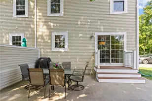 55 Vine St, East Greenwich, RI 02818 - Photo 3