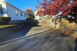 25 Fairview St, Providence, RI 02908 - Photo 5