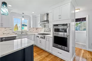 41 Wuddall Ave, Warwick, RI 02889 - Photo 7