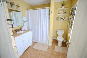 28 Sylvan Ave, Cranston, RI 02905 - Photo 17