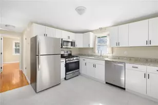 620 Dry Bridge Rd, North Kingstown, RI 02852 - Photo 5