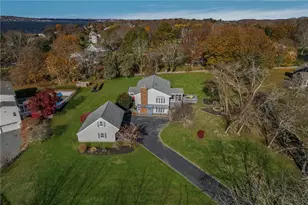 46 Arrowhead Dr, Tiverton, RI 02878 - Photo 1