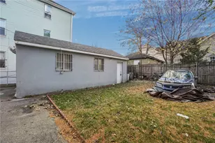 50 Laban St, Providence, RI 02909 - Photo 5