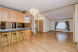 18 Mockingbird Ln, Tiverton, RI 02878 - Photo 9