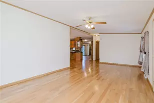 18 Mockingbird Ln, Tiverton, RI 02878 - Photo 17