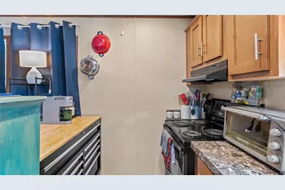 529 Forest Park, Middletown, RI 02842 - Photo 5