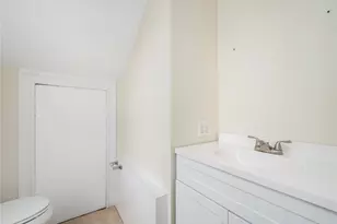 60 Fraser St, East Providence, RI 02914 - Photo 17