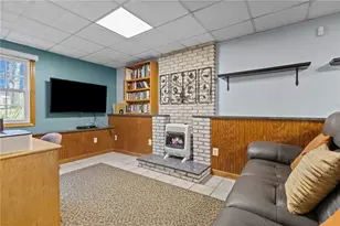 3 Betsy Dr, Bristol, RI 02809 - Photo 25