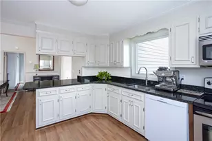 121 Driftwood Dr, Tiverton, RI 02878 - Photo 11