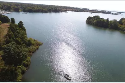 19 West Spruce Street, Charlestown, RI 02813 - Photo 7