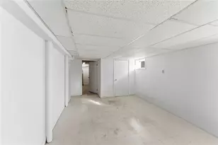 10 Woburn St, Cranston, RI 02910 - Photo 37