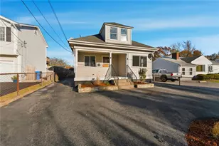 10 Woburn St, Cranston, RI 02910 - Photo 3