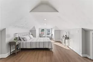 10 Woburn St, Cranston, RI 02910 - Photo 29