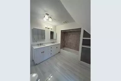 243 Bay View Avenue, Cranston, RI 02905 - Photo 19