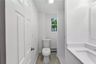 55 Warren St, Providence, RI 02907 - Photo 9