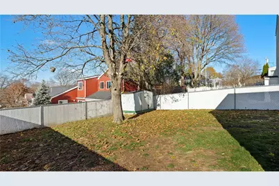 318 Princess Avenue, Cranston, RI 02920 - Photo 21