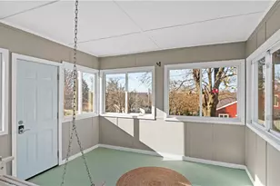 318 Princess Ave, Cranston, RI 02920 - Photo 11