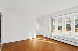 318 Princess Ave, Cranston, RI 02920 - Photo 5