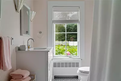 124 Harrison Avenue, Newport, RI 02840 - Photo 23