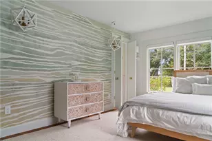 124 Harrison Ave, Newport, RI 02840 - Photo 21